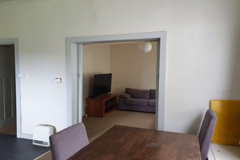 Photo of property in 203 Bridge Street, Eltham, 4322