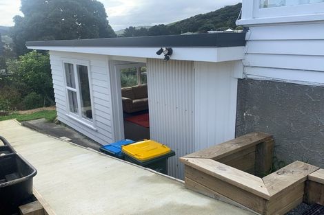 Photo of property in 2 Taupo Crescent, Plimmerton, Porirua, 5026