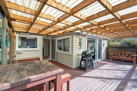 Photo of property in 29 Jocelyn Crescent, Pinehaven, Upper Hutt, 5019