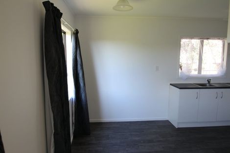 Photo of property in 2/12 Tamworth Close, Manurewa, Auckland, 2102