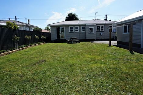 Photo of property in 24 Ferguson Street, Levin, 5510