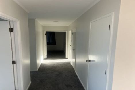 Photo of property in 26 Waimumu Road, Massey, Auckland, 0614