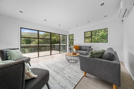 Photo of property in 57 Handyside Street, Tawa, Wellington, 5028