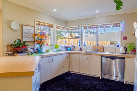 Photo of property in 16 Fishermans Drive, Coastlands, Whakatane, 3120