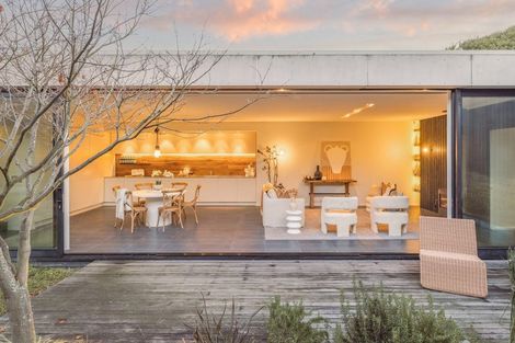 Photo of property in 276 Estuary Road, South New Brighton, Christchurch, 8062