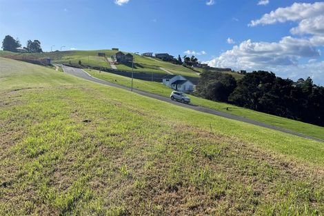 Photo of property in 14 Starlight Place, Langs Beach, 0582