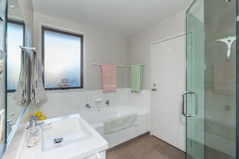 Photo of property in 15a Robbie Street, Foxton Beach, Foxton, 4815