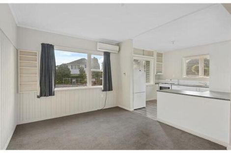 Photo of property in 2/5 Tara Street, Riccarton, Christchurch, 8041