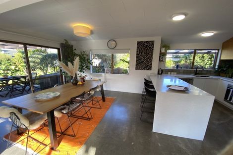 Photo of property in 1 Kopanga Road, Havelock North, 4130