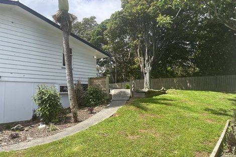 Photo of property in 38 Horopito Road, Waikanae, 5036