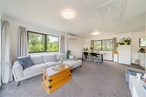 Photo of property in 14b Fenchurch Grove, Stokes Valley, Lower Hutt, 5019
