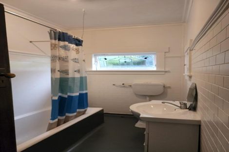 Photo of property in 100 Nairn Street, Mount Cook, Wellington, 6011