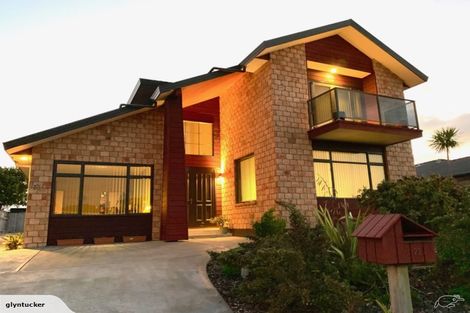 Photo of property in 22 Key West Drive, One Tree Point, 0118