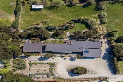 Photo of property in 16 Hidden Hills Drive, Wanaka, 9305