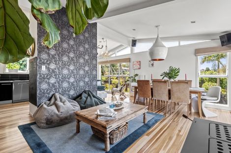 Photo of property in 12 Tyne Road, Forrest Hill, Auckland, 0620