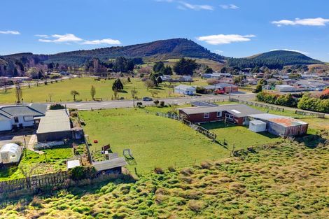 Photo of property in 27 Gorge Road, Clinton, 9534