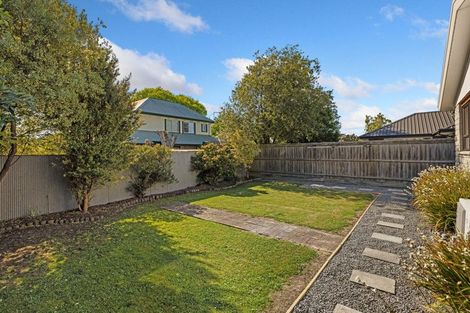 Photo of property in 2/94a Condell Avenue, Papanui, Christchurch, 8053