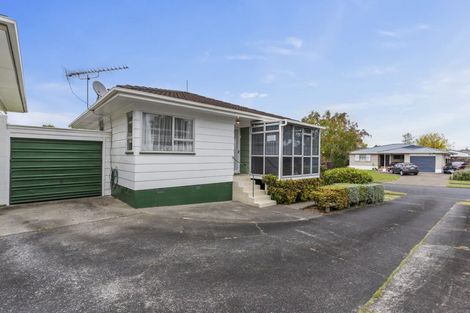 Photo of property in 1/6 Honey Place, Weymouth, Auckland, 2103