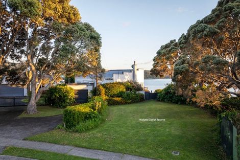 Photo of property in Wallis Street, Raglan, 3225