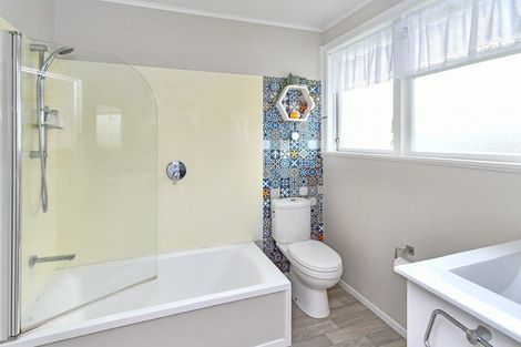 Photo of property in 67 Arimu Road, Papakura, 2110