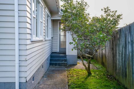 Photo of property in 1/66 Coronation Road, Hillcrest, Auckland, 0627
