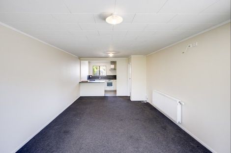 Photo of property in 2/802 Victoria Street, Parkvale, Hastings, 4122
