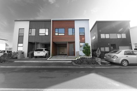 Photo of property in 28 Marine Parade, Hobsonville, Auckland, 0616