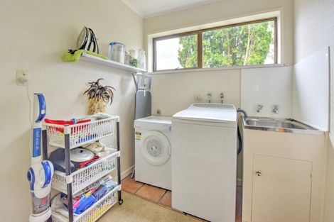 Photo of property in 9 Kerwood Place, Gore, 9710