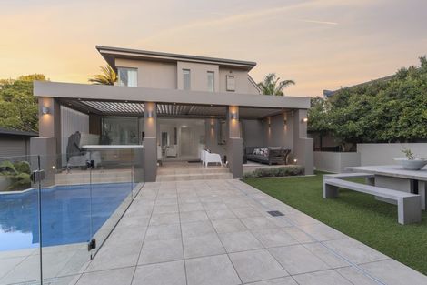 Photo of property in 12 Hauraki Road, Hauraki, Auckland, 0622