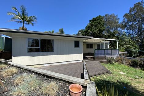Photo of property in 41 Cron Avenue, Te Atatu South, Auckland, 0610