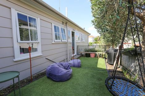 Photo of property in 2/9 Burrows Avenue, Parnell, Auckland, 1052