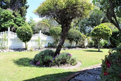 Photo of property in 124 Anzac Parade, Whanganui East, Whanganui, 4500