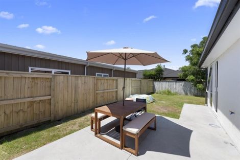 Photo of property in 39 Awatira Drive, Papamoa Beach, Papamoa, 3118
