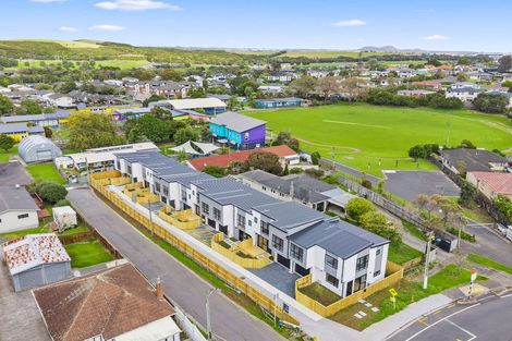 Photo of property in 4/12 Hamlin Road, Mount Wellington, Auckland, 1060
