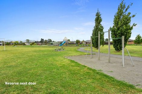 Photo of property in 16 Chestnut Place, Rangiora, 7400