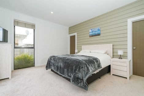Photo of property in 25 Andrews Street, Foxton Beach, Foxton, 4815