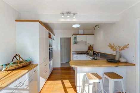 Photo of property in 12 Koromiko Road, Waikanae, 5036