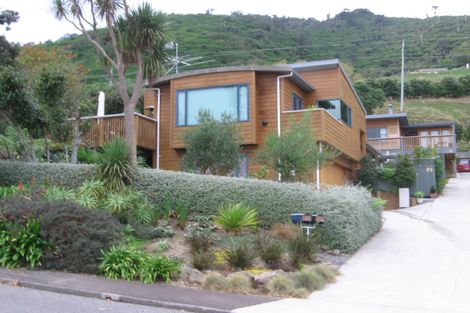 Photo of property in 41b Kotare Street, Waikanae, 5036