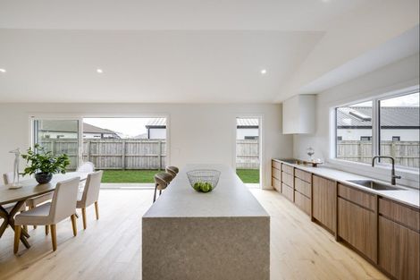 Photo of property in 12 Rich Rise, Havelock North, 4130