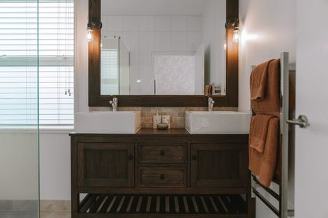 Photo of property in 5 Pebble Beach Way, Papamoa Beach, Papamoa, 3118