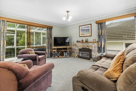Photo of property in 58 Chester Road, Tawa, Wellington, 5028