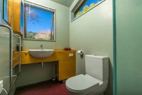 Photo of property in 393 Motutara Road, Muriwai, Waimauku, 0881