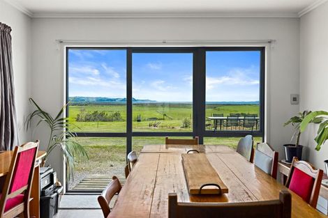 Photo of property in 251 Mairetahi Road, South Head, Helensville, 0874