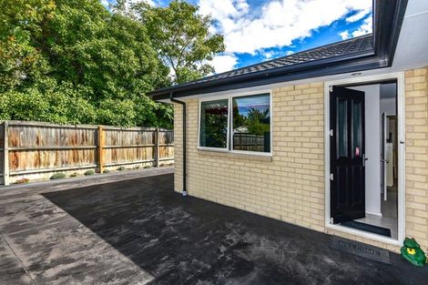Photo of property in 1/220 Avonhead Road, Avonhead, Christchurch, 8042