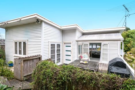 Photo of property in 30 Hythe Terrace, Mairangi Bay, Auckland, 0630