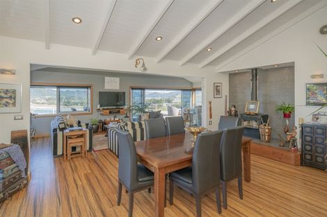 Photo of property in 22 Tairua Terrace, Tairua, 3508