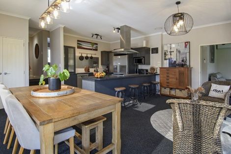 Photo of property in 15 Riddington Rise, Ohauiti, Tauranga, 3112