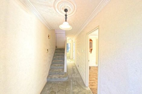 Photo of property in 1 Dresdan Court, Hokowhitu, Palmerston North, 4410