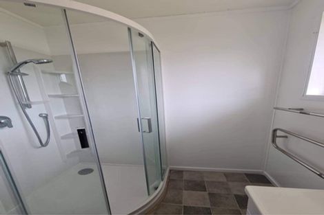 Photo of property in 50b Hartford Crescent, Totara Park, Upper Hutt, 5018