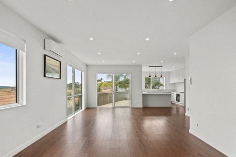 Photo of property in 34 Harvest Avenue, Orewa, 0931